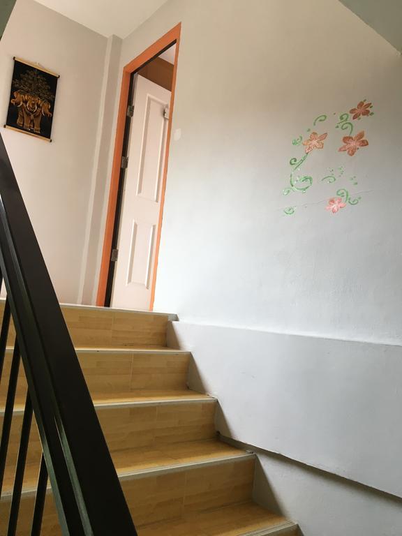Corsica Guesthouse Pantai Kata Bagian luar foto