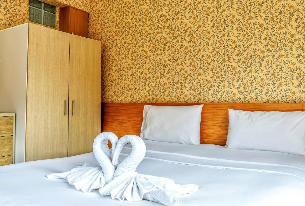Corsica Guesthouse Pantai Kata Bagian luar foto