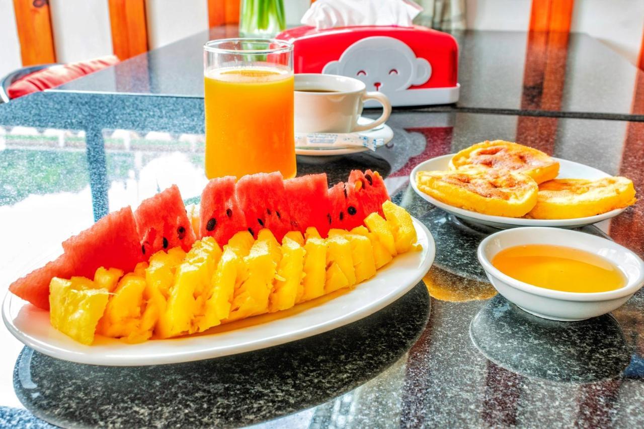 Corsica Guesthouse Pantai Kata Bagian luar foto
